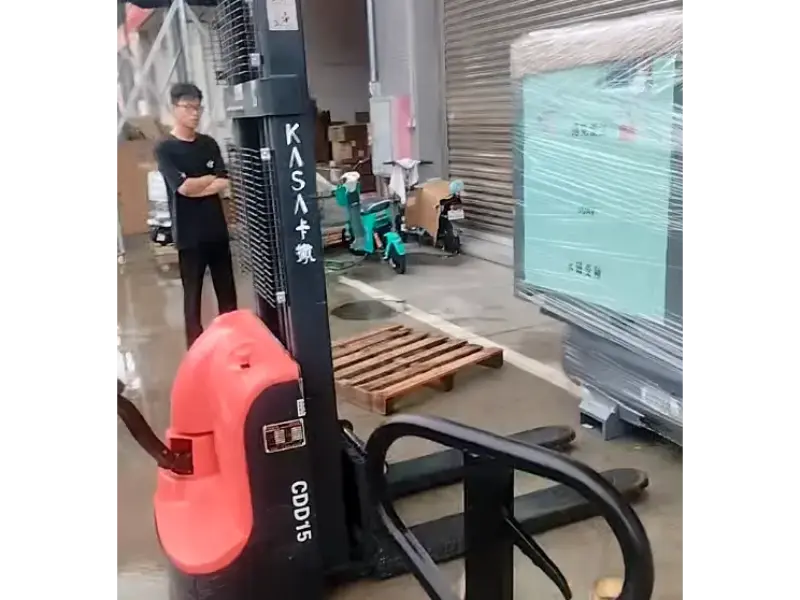 평판은 신뢰를 만든다 | Foshan 공장에서 Fujian 고객에게 배송 준비가 된 공기 압축기